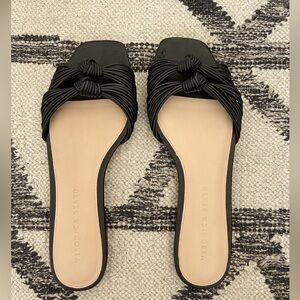 Veronica Beard black leather sandals, size 8